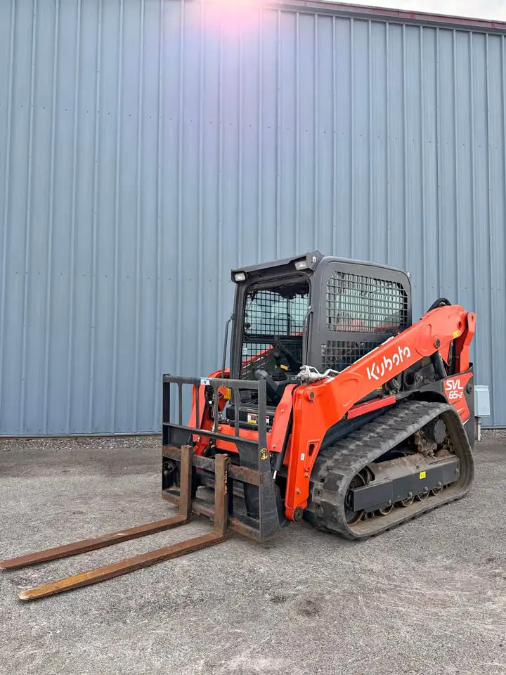 Kubota SVL65-2 Skid Steer