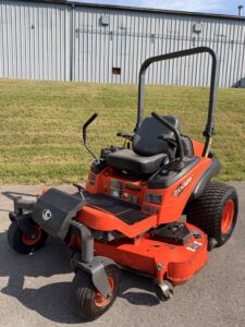 Kubota ZD326