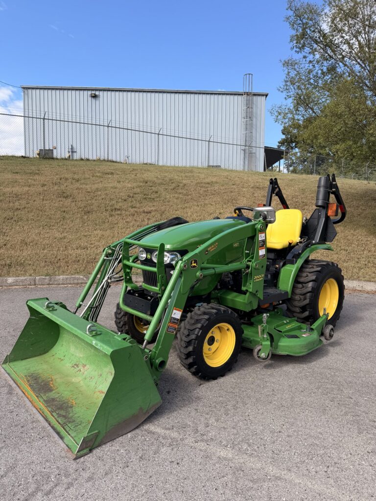 John Deere 2320 Tractor